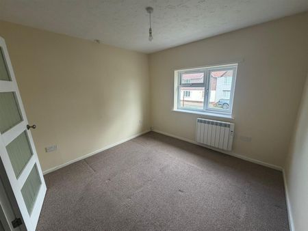 Mason Road, Redditch - Photo 2