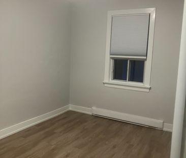 For Lease - 97 Twelfth Street Unit# Main Floor, Toronto, Ontario - Photo 3