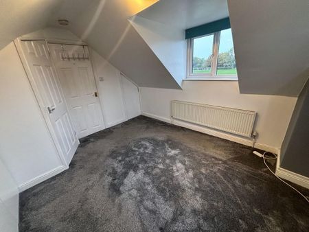 4 bedroom detached house to rent - Photo 5