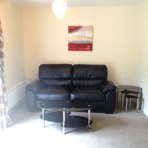 1 bedroom property to rent - Photo 2