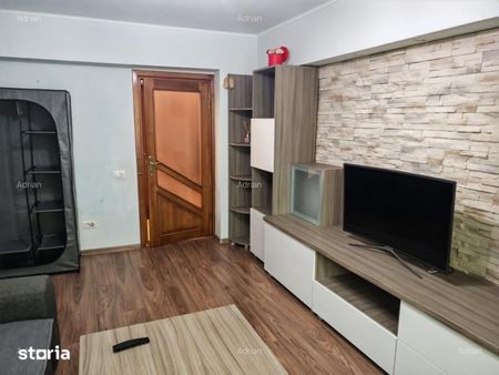 Inchiriere apartament 3 camere Nicolina-Piata Cug - Photo 3