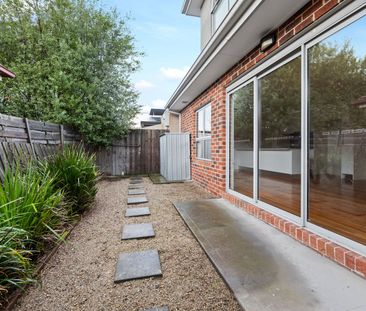 7/33 View Street, Pascoe Vale VIC 3044 - Photo 6