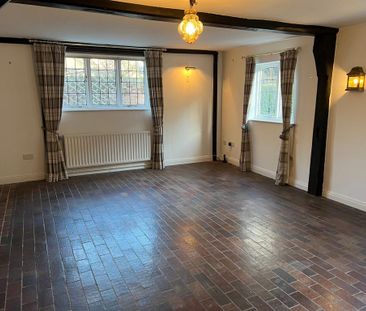 2 bedroom detached house to rent - Photo 2