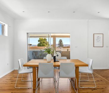 46 Noble Parade, Lake Heights NSW 2502 - House For Rent | Domain - Photo 2