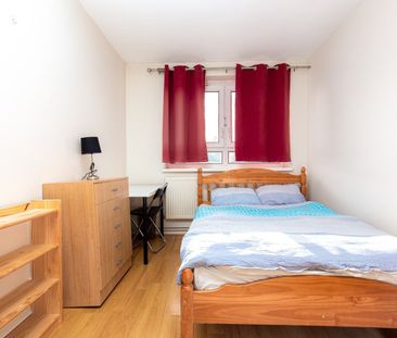 Room in a Shared Flat, Aldgate East, E1 - Photo 4