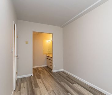 1752 Duchess Ave, West Vancouver - Photo 1