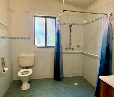 Affordable home in a great location! - Photo 1