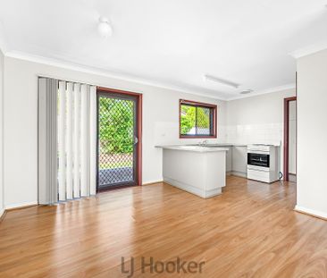 SINGLE LEVEL & NEAT AS A PIN - Photo 1