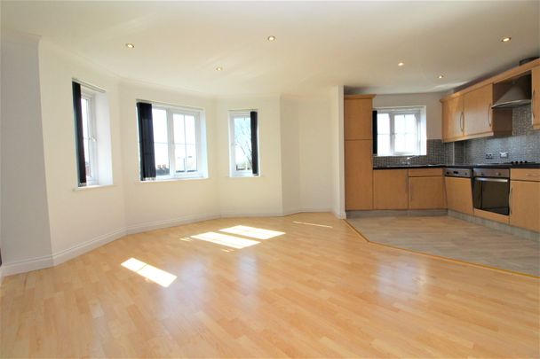 Derby Court, Bury - Photo 1