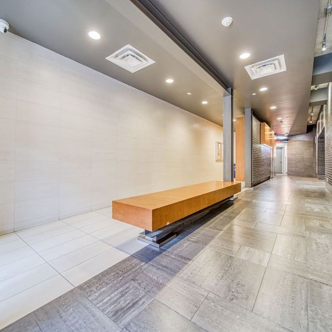 For Lease - 319 Carlaw Avenue Unit# 816, Toronto, Ontario - Photo 1