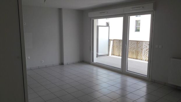 location Appartement T3 DE 62.1m² À BORDEAUX - Photo 1