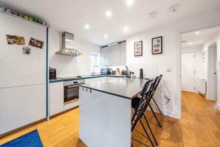 2 bedroom flat to rent - Photo 3