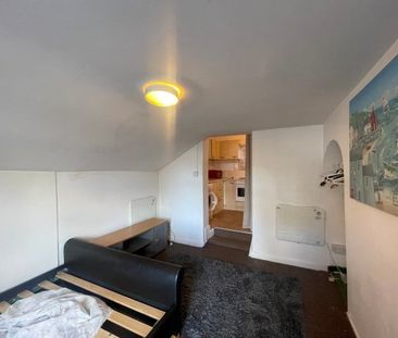 High Street, Cheltenham, GL50 - Photo 1