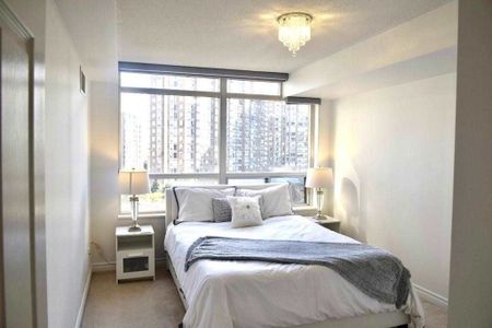 For Lease - 3888 Duke Of York Boulevard Unit# 828, Mississauga, Ontario - Photo 3