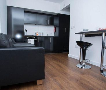 Studio to rent - Photo 2