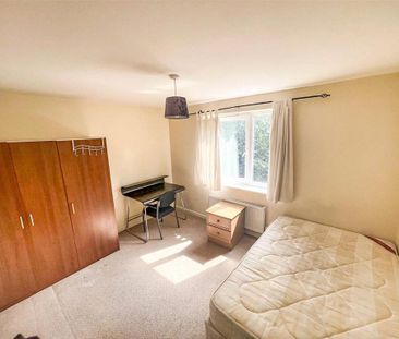 4 bedroom house to rent - Photo 3