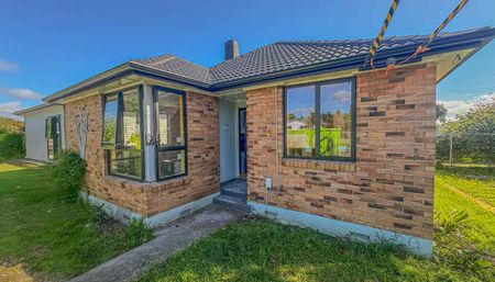 Renovated 2 bedroom Home Otara - Photo 3