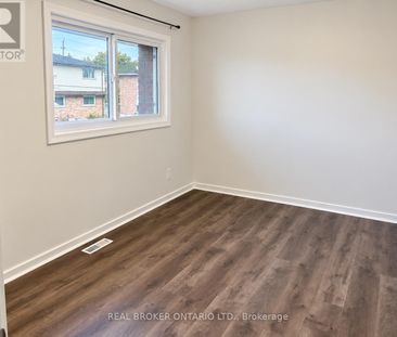 49 THOMPSON AVENUE, Thorold, Ontario, L2V2N2 - Photo 4
