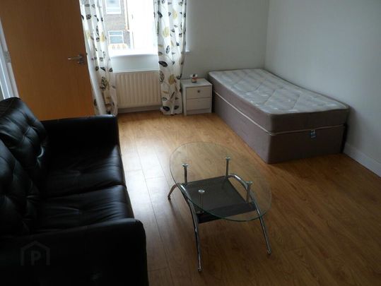 Apt 3, 53 University Street, Belfast, BT7 1FY - Photo 1