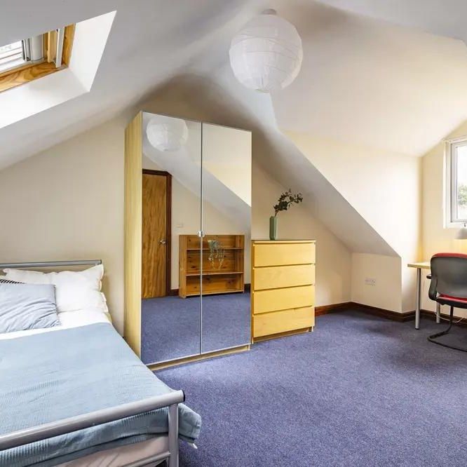 1 bedroom in a house share to rent - Photo 1