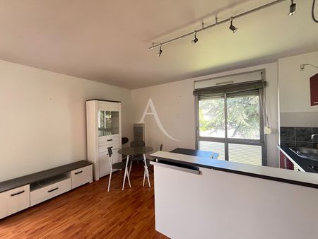 Location Appartement 1 pièce 30m² - Photo 2