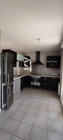 Location Appartement 3 pièces 65m² ST MARTIN D HERES 38400 - Photo 5