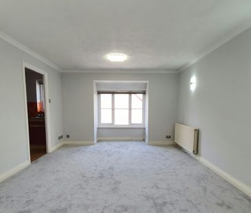 Maisonette to rent on - Photo 1