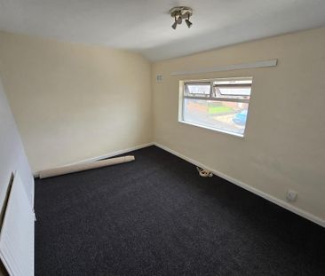 2 bedroom semi-detached house to rent - Photo 3