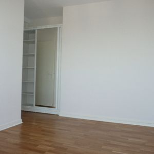 Location Appartement 4 pièces 91m² - Photo 2