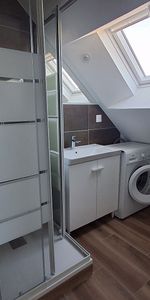 Studio à louer au dernier étage avec parking à Saint Nazaire - Photo 4