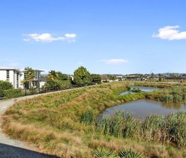 Experience contemporary living at 7/37 North Ridge Drive, a stylish... - Photo 1