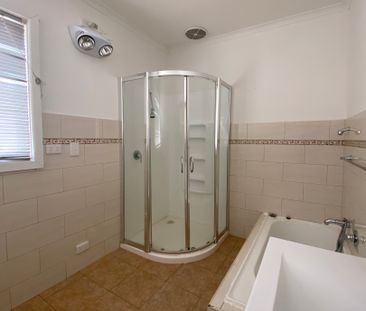 23 Clyde Street, Thornbury VIC 3071 - House For Rent | Domain - Photo 4