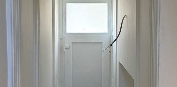 Huis te huur in Antwerpen voor € 1.250 met 2 slaapkamers - Photo 2