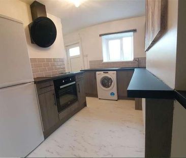 Powys Avenue, Townhill, Swansea, SA1 - Photo 2