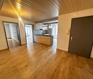 Spacieux appartement de 4.5 pièces avec vue sur le Château de Porre... - Photo 3