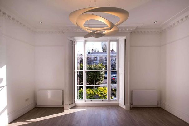 5 bedroom detached villa to rent - Photo 1