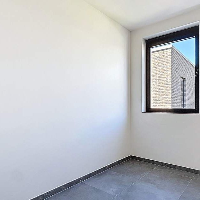 Woning te huur in Antwerpen voor € 1.825 met 4 slaapkamers - Foto 1