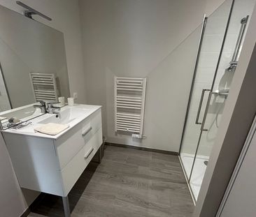 Location Appartement 2 pièces 57m² - Photo 5