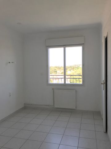 APPARTEMENT T3 - AUBES, - Photo 5