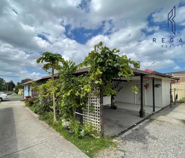 588 The Horsely Drive, Smithfield, NSW 2164 - Photo 2