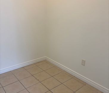 For Lease - 580 Talbot Street Unit# 1, St. Thomas, Ontario - Photo 5