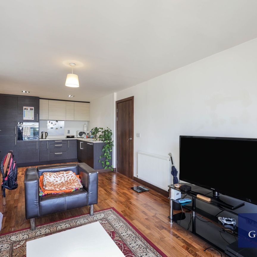 2 Bedroom Flat/Apartment to rent - Photo 1