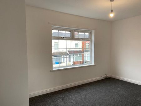 3 Bedroom Terraced House To Rent - Photo 3