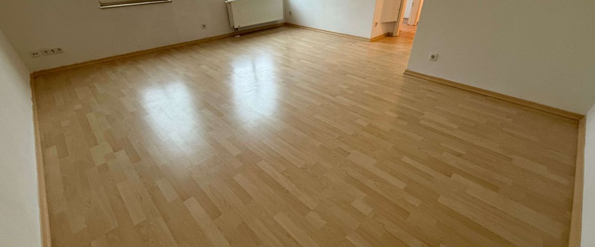 Mit Aufzug ins 3. OG - Balkon - Tageslichtküche !!! - Foto 1