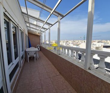 4 BEDROOM PENTHOUSE FOR RENT WITH SEA VIEWS IN THE CENTER OF TORREV... - Photo 3