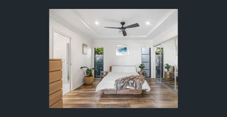 Coastal Living Meets Everyday Convenience on Kawana Island - Photo 3