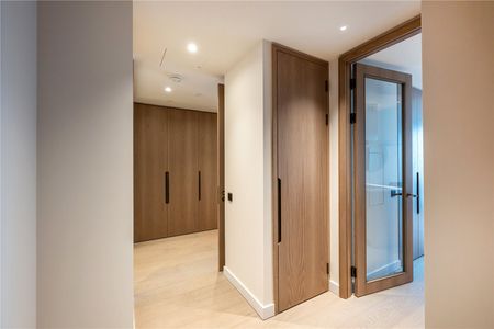 Modern One-Bedroom Apartment – River Park Tower, Nine Elms - Photo 2