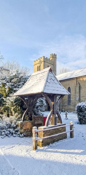 Crabbs Cottage, CM17, Old Harlow - Photo 1