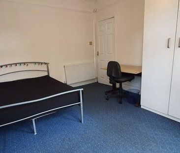 5 bedroom terraced house to rent - Photo 2