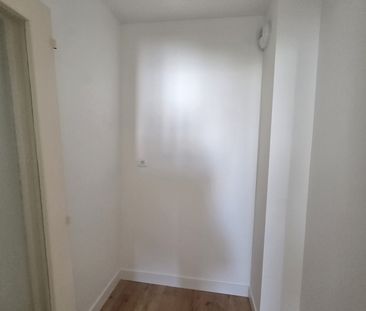 Location Appartement 4 pièces 79m² LA CHAPELLE ST LUC 10600 - Photo 4